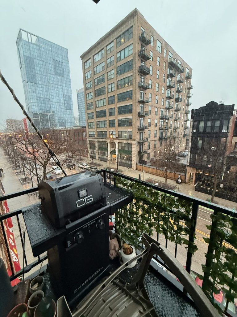 Private balcony with grill and city view, 1307 S Wabash